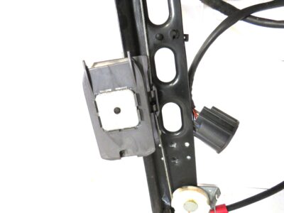 Focus Convertible Passenger side front electric window regulator 06-10